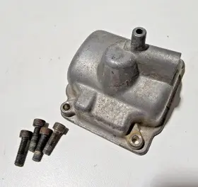 16015-kfg-000 Honda #1 #2 Left Carburetor Float Bowl Ve65a 1983-2003 Nighthawk 650 700 750