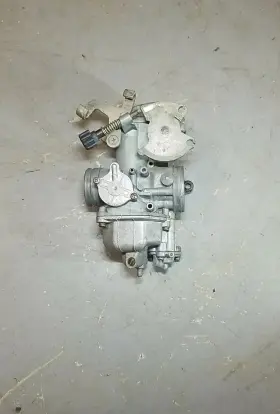 16100-kb7-671 Honda 1982 1983 Xl 250r Oem Carb Carburetor Xl250r 250 Float Bowl