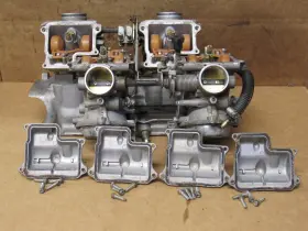 16100-mb0-872 Honda 1984 Vf700s Sabre Carburetor Assembly
