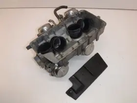 16100-mb4-771 Honda 84-86 V65 Magna Oem Carb Carburetor Air Box Lower Base