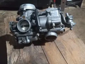 16100-mg8-305 Honda 1985 1986 85 86 Vt1100 Shadow 1100 Carburetors Carbs Intake Vd7daa