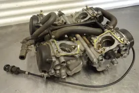 16100-mz5-670 Honda 94-03 Magna 750 Vf750c Carbs / Carburetors Runs Great