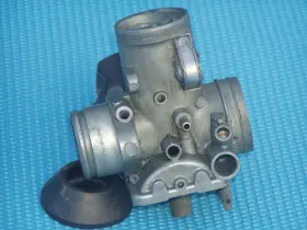 16102-392-004 Honda 75-76 Cb750 F Carb Body Inside Left Carburetor B