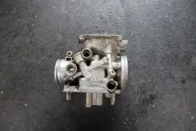 16104-me5-671 Honda 1983 1984 Cb650sc Nighthawk Outside Right Carburetor Housing Empty Body