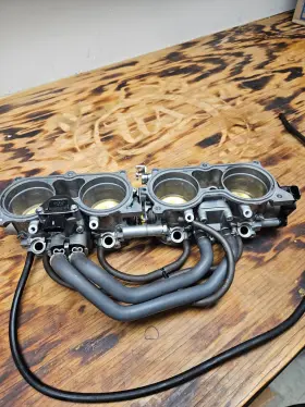 16401-mfl-671 Honda 08 - 11 Cbr1000rr Throttle Bodies