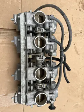 16001-1201 Kawasaki 1984 1000 Kz Carburetors And Air Box
