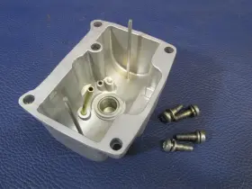 13200-40200 Mikuni Suzuki Rm125 402 00 Carburetor Float Chamber Bowl Carb 1979