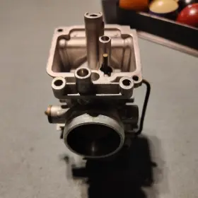 13203-17c30 Suzuki 1988 89 Gsxr750 Carb Carburetor Body # 4 Oem 17c30