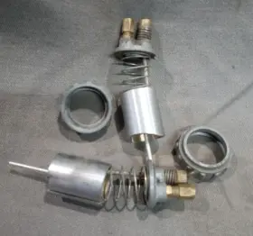 13551-09210 Suzuki S32 Carburator Throttle Slide With Needles Adjuster Spring And Cap