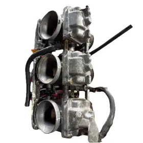 T309rt Triumph 746603766706 1995 Thunderbird 900 Carburetor In A Fire