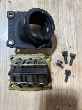 1lx-13565-00-00 Yamaha 1986 Yz 125 Carburetor Boot Carb Intake Joint Holder Rubber Reed Cage