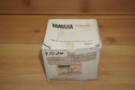 1uv-14301-01-00 Yamaha 1986 1987 Ce50se Ce50 Jog Oem Carburetor New Nos