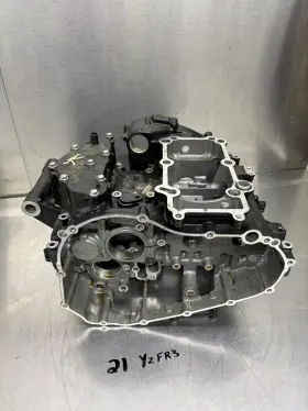 1wd-e5150-20 Yamaha 19 20 21 22 23 24 Yzf-r3 300 Oem Engine Bottom End Crank Case Housing