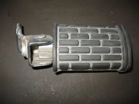 26h-27440-02-00 Yamaha 1983 Xvz1200 Right Rear Foot Peg Venture Royale Xvz 1200 1983-1985