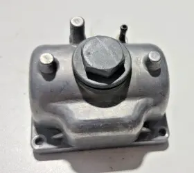 278-14181-00-00 Yamaha Right Carburetor Float Bowl B 1970-1972 Ds7 R5 R5b R5c