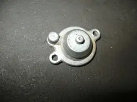 5y1-14293-01-00 Yamaha 1989 Xt600 Left Carburetor Diaphragm Cover Xt Tt 550 600